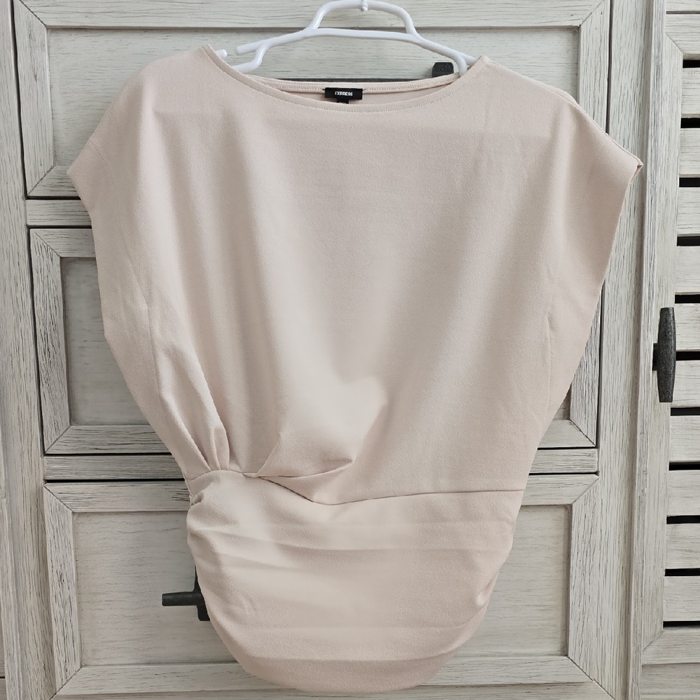 Express Crepe Banded Bottom Top - Picture 2 of 5